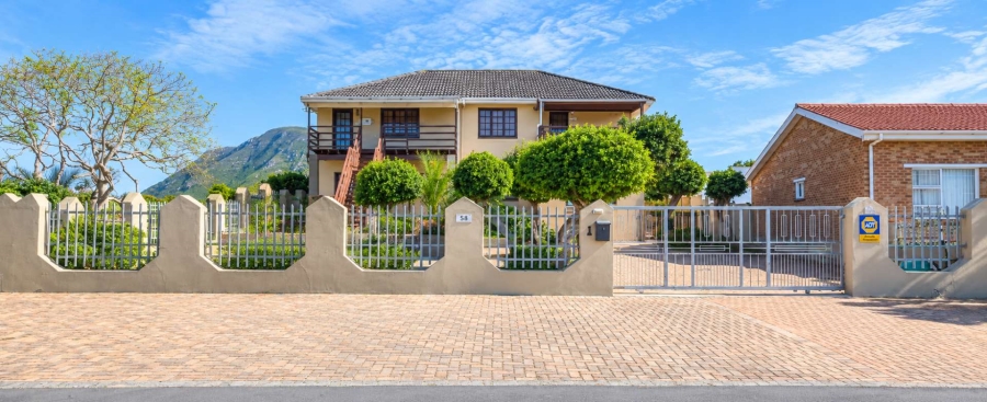 6 Bedroom Property for Sale in Franskraal Western Cape